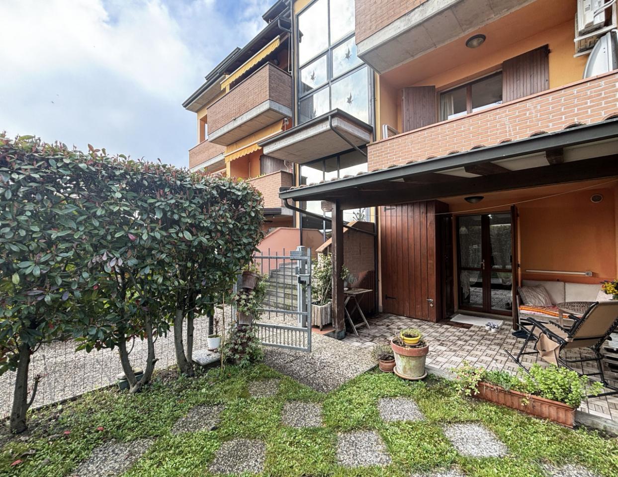 3 rooms Apartment in Torrile, Italy No. 232430