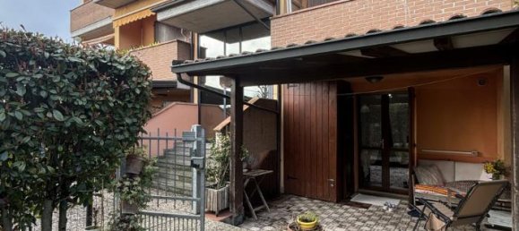 3 rooms Apartment in Torrile, Italy No. 232430 2