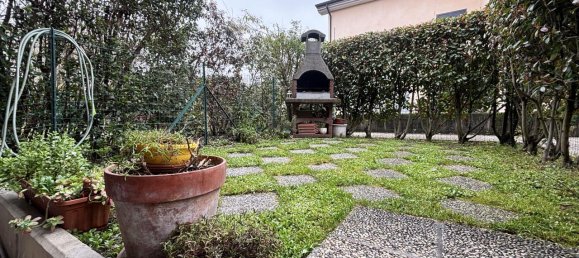 3 rooms Apartment in Torrile, Italy No. 232430 7