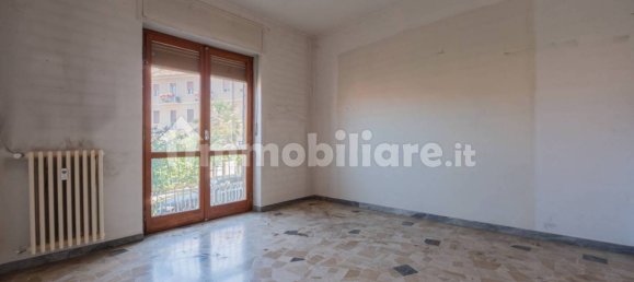 3 bedrooms Apartment in Asti, Italy No. 273621 4