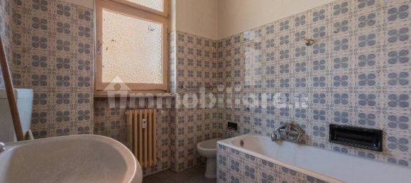 3 bedrooms Apartment in Asti, Italy No. 273621 20
