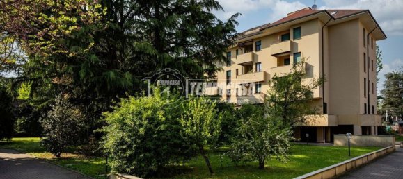 Apartamento de 4 divisões em Monza, Italy N.º 334586 2