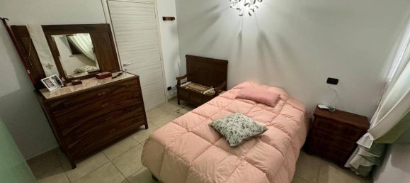 Casa de 4 habitaciónes en Porto San Giorgio, Italy No. 9145 8