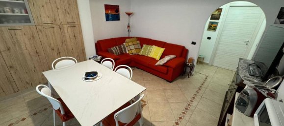 Casa de 4 habitaciónes en Porto San Giorgio, Italy No. 9145 4