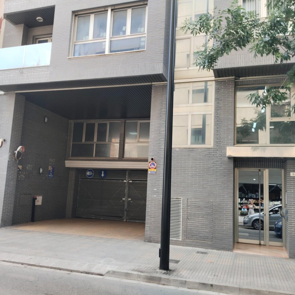  موقف سيارات في Gandia, Spain 41متر مربع رقم 206675