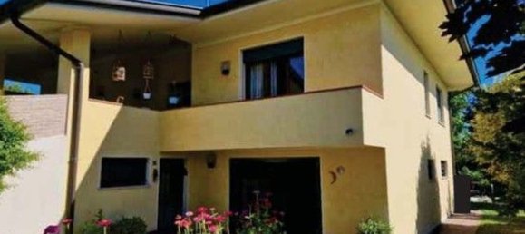 9 rooms Villa in Salgareda, Italy No. 206418 2