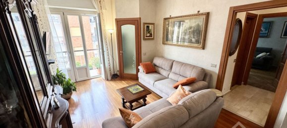 Apartamento de 2 divisões em Chivasso, Italy N.º 270703 3