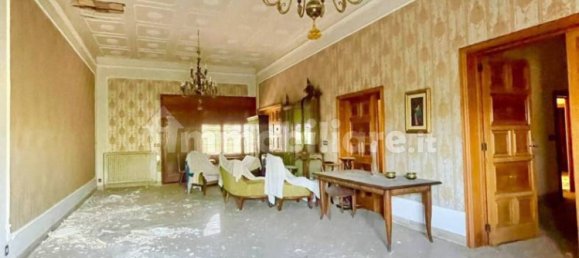 4 bedrooms Villa in Sogliano Cavour, Italy No. 53389 3