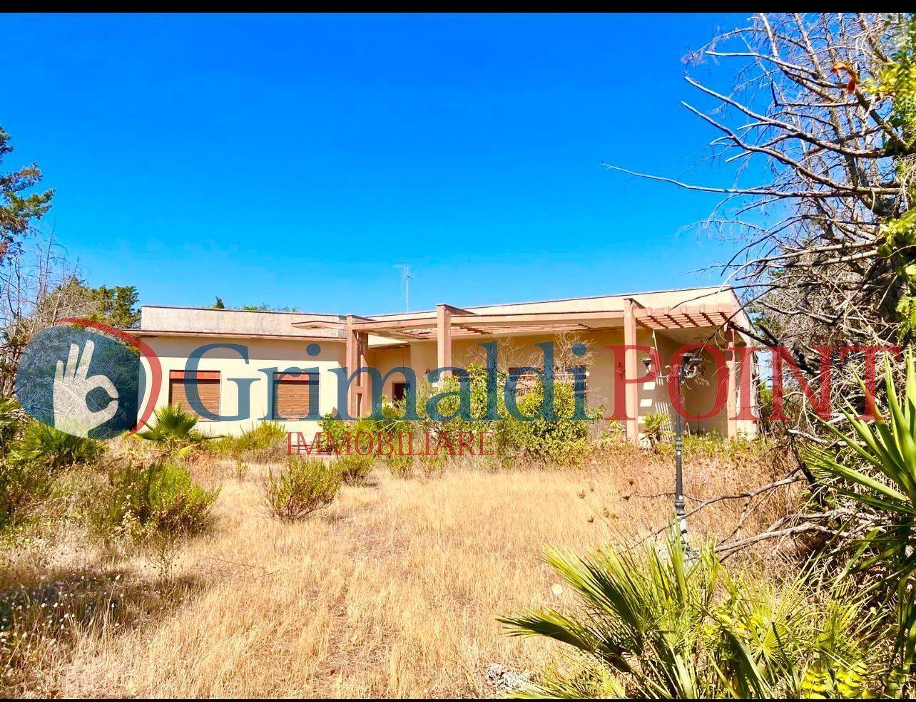 4 bedrooms Villa in Sogliano Cavour, Italy No. 53389