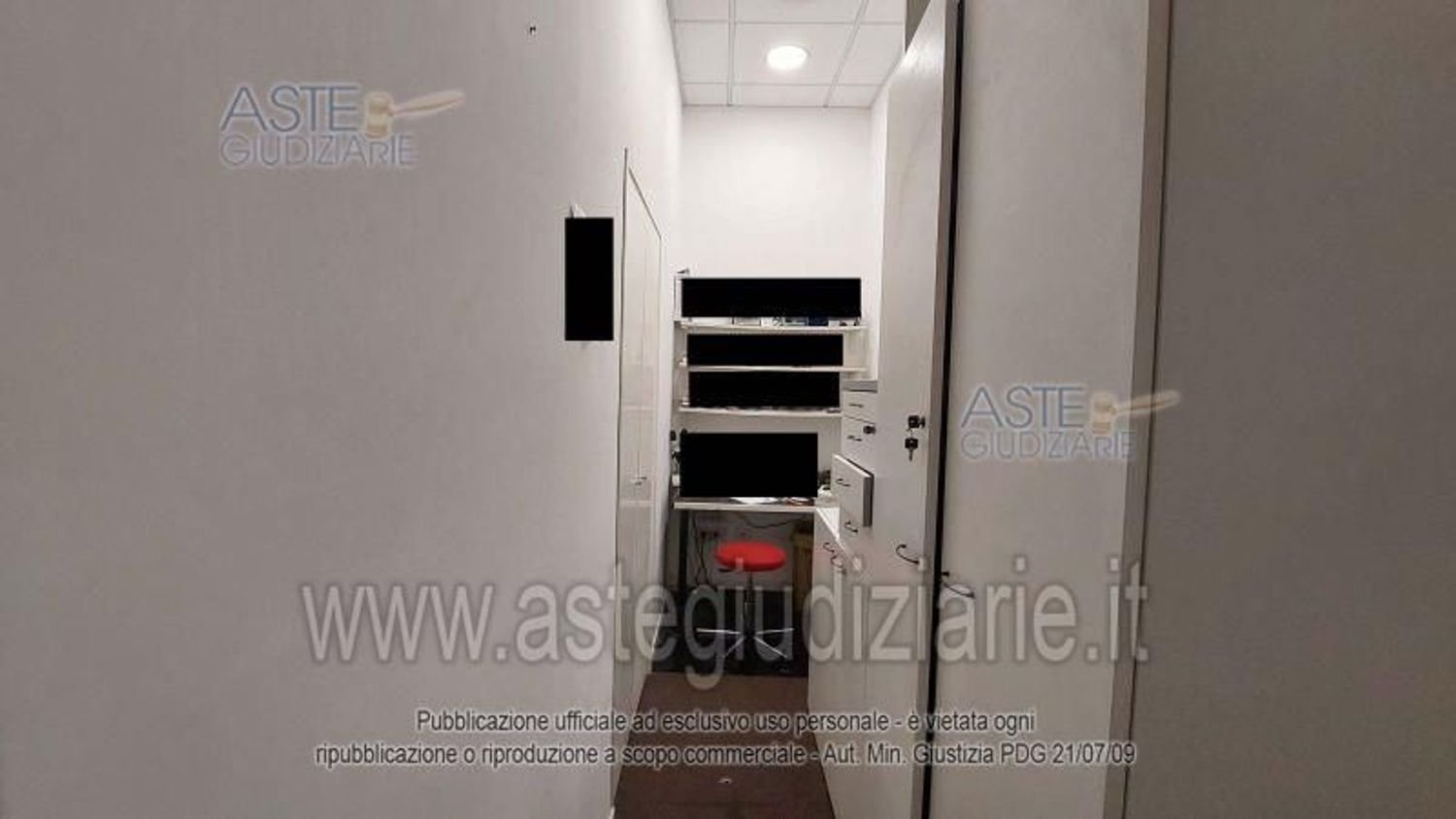 76m² Commercial property in Pozzuoli, Italy No. 260930