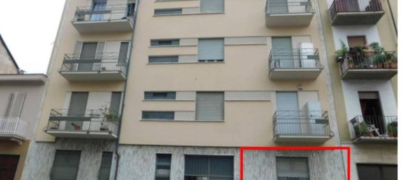 2 bedrooms Apartment in Turin, Italy No. 320714 2