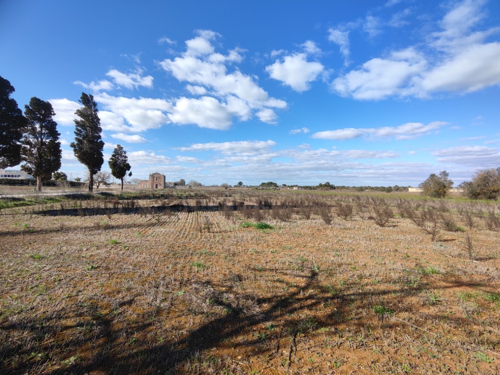 Terreno em Surano, Italy 7300 m² N.º 59696