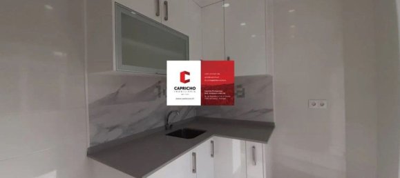 Studio in Lisbon, Portugal No. 153015 9