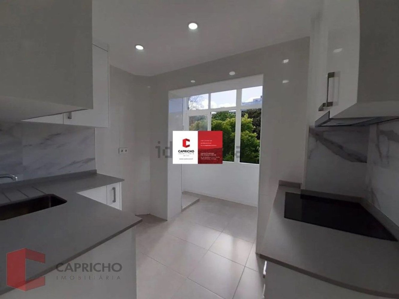 Studio in Lisbon, Portugal No. 153015