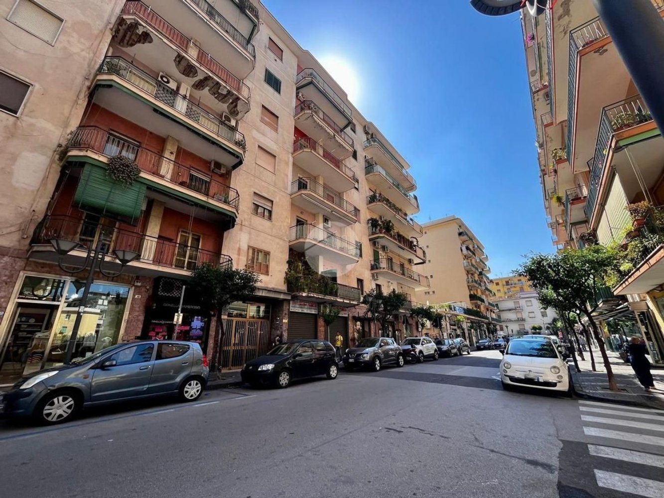 4-salle Appartement à Portici, Italy No. 8779