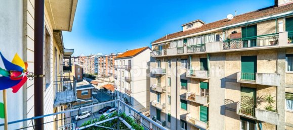 2 bedrooms Apartment in Turin, Italy No. 43560 6