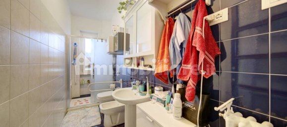 2 bedrooms Apartment in Turin, Italy No. 43560 4