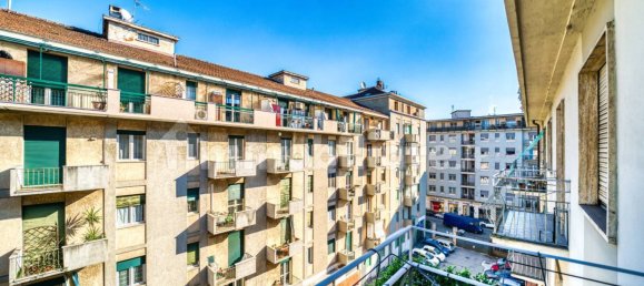 2 bedrooms Apartment in Turin, Italy No. 43560 7