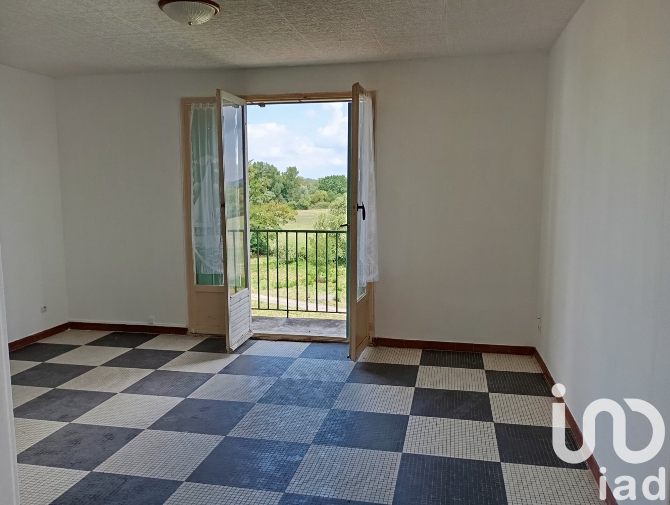 3 bedrooms Apartment in Digoin, France No. 306064