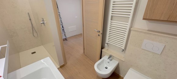 Квартира с 3 комнатами в Алассио, Италия № 124192 14