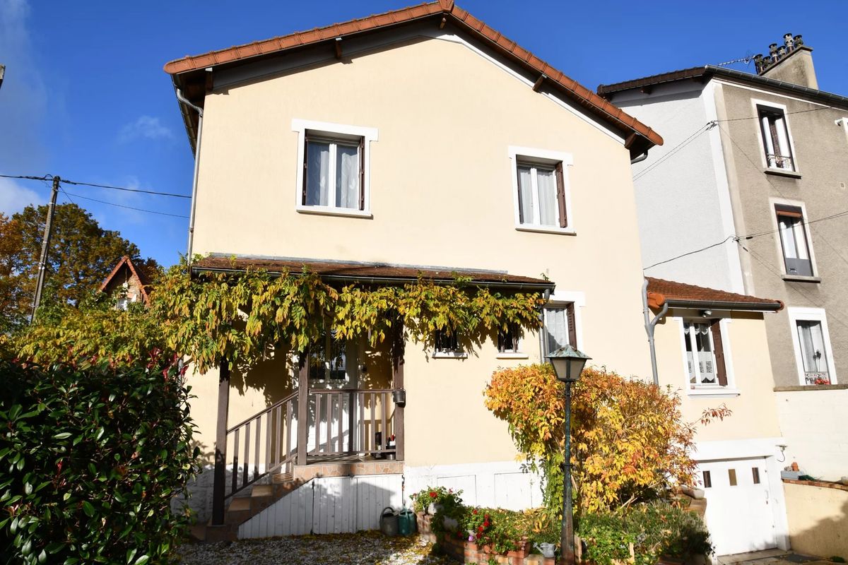 4 bedrooms House in Livry-Gargan, France No. 183750
