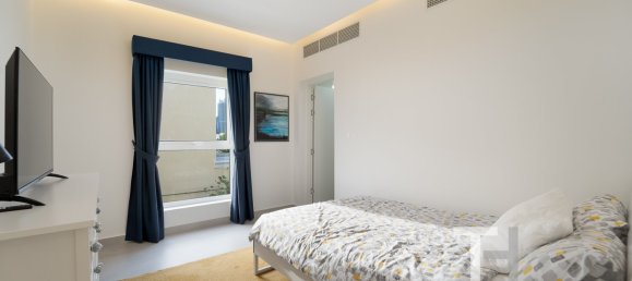 4 Schlafzimmer Villa in Meadows, UAE, Nr. 34499 15