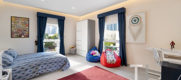 4 Schlafzimmer Villa in Meadows, UAE, Nr. 34499 11