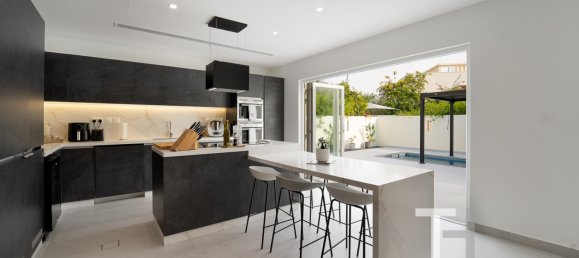 4 Schlafzimmer Villa in Meadows, UAE, Nr. 34499 5