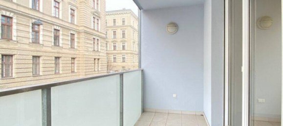 2 rooms Apartment in Ottakring, Austria No. 81792 3