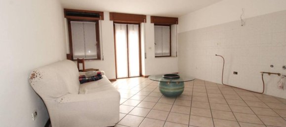 4 rooms House in Recoaro Terme, Italy No. 40175 6
