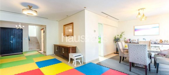 Adosado de 3 dormitorios en Jumeirah Village Triangle, UAE No. 98781 2