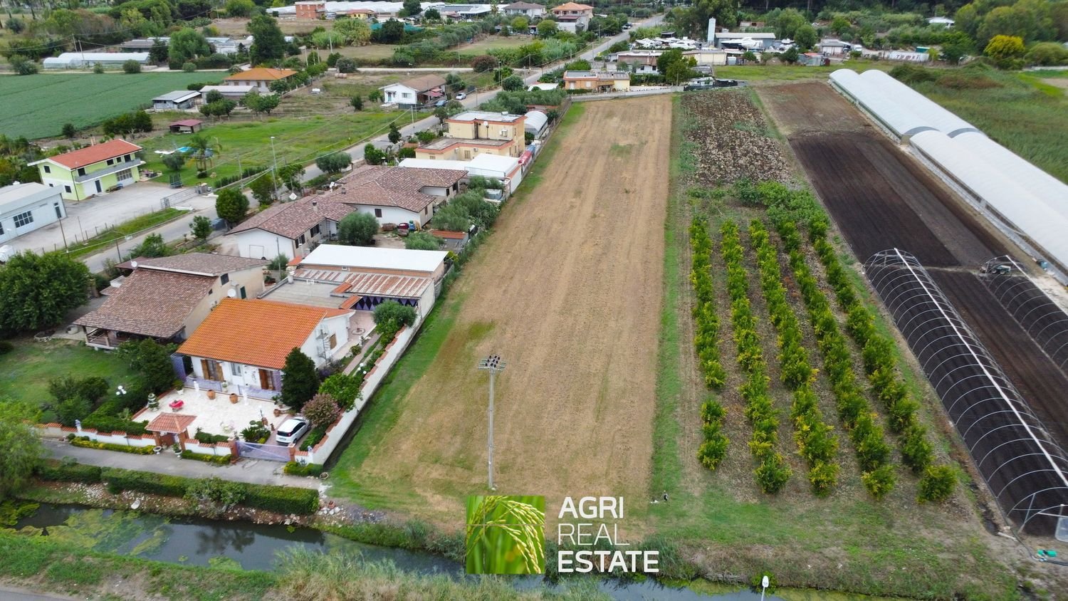  Land in Terracina, Italy No. 316623