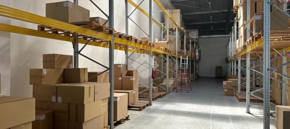 Склад с 1 комнатой в Тренто, Италия № 43536 3