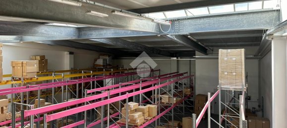 Склад с 1 комнатой в Тренто, Италия № 43536 11