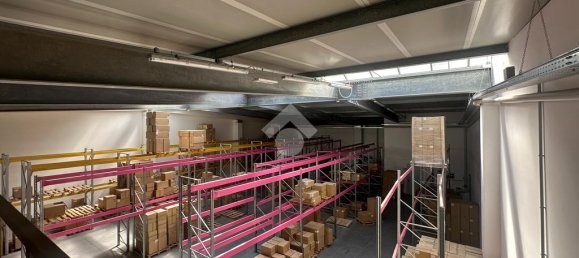 Склад с 1 комнатой в Тренто, Италия № 43536 2