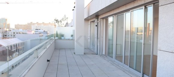 3 Schlafzimmer Penthouse in Matosinhos, Portugal, Nr. 113480 2