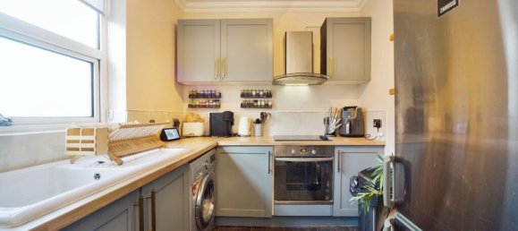 2 bedrooms Apartment in London, United Kingdom No. 11444 4