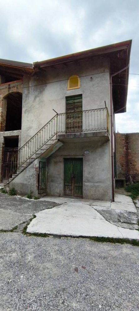 3 غرف نوم شقة في Brivio, Italy رقم 301926