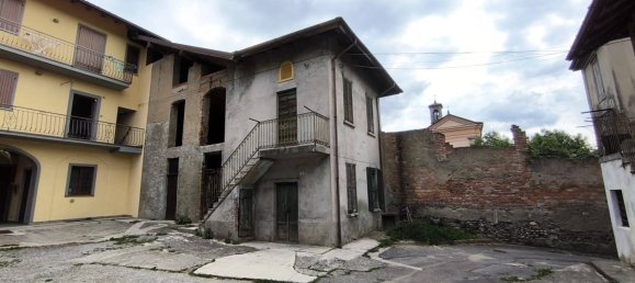 3 غرف نوم شقة في Brivio, Italy رقم 301926 4