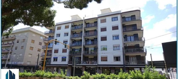 3 bedrooms Apartment in Messina, Italy No. 317685 5