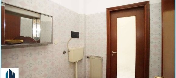 3 bedrooms Apartment in Messina, Italy No. 317685 4