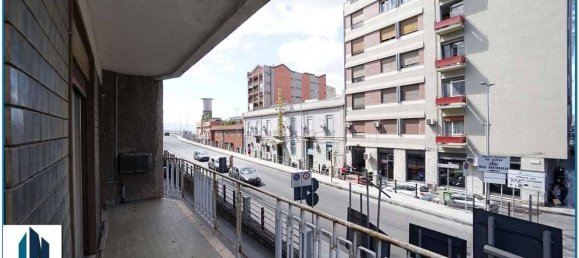 3 bedrooms Apartment in Messina, Italy No. 317685 10