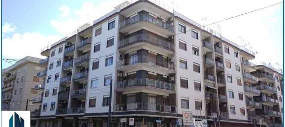 3 bedrooms Apartment in Messina, Italy No. 317685 6