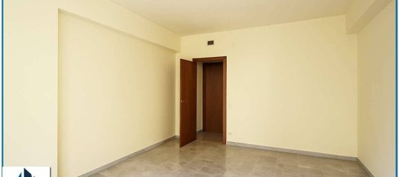 3 bedrooms Apartment in Messina, Italy No. 317685 14