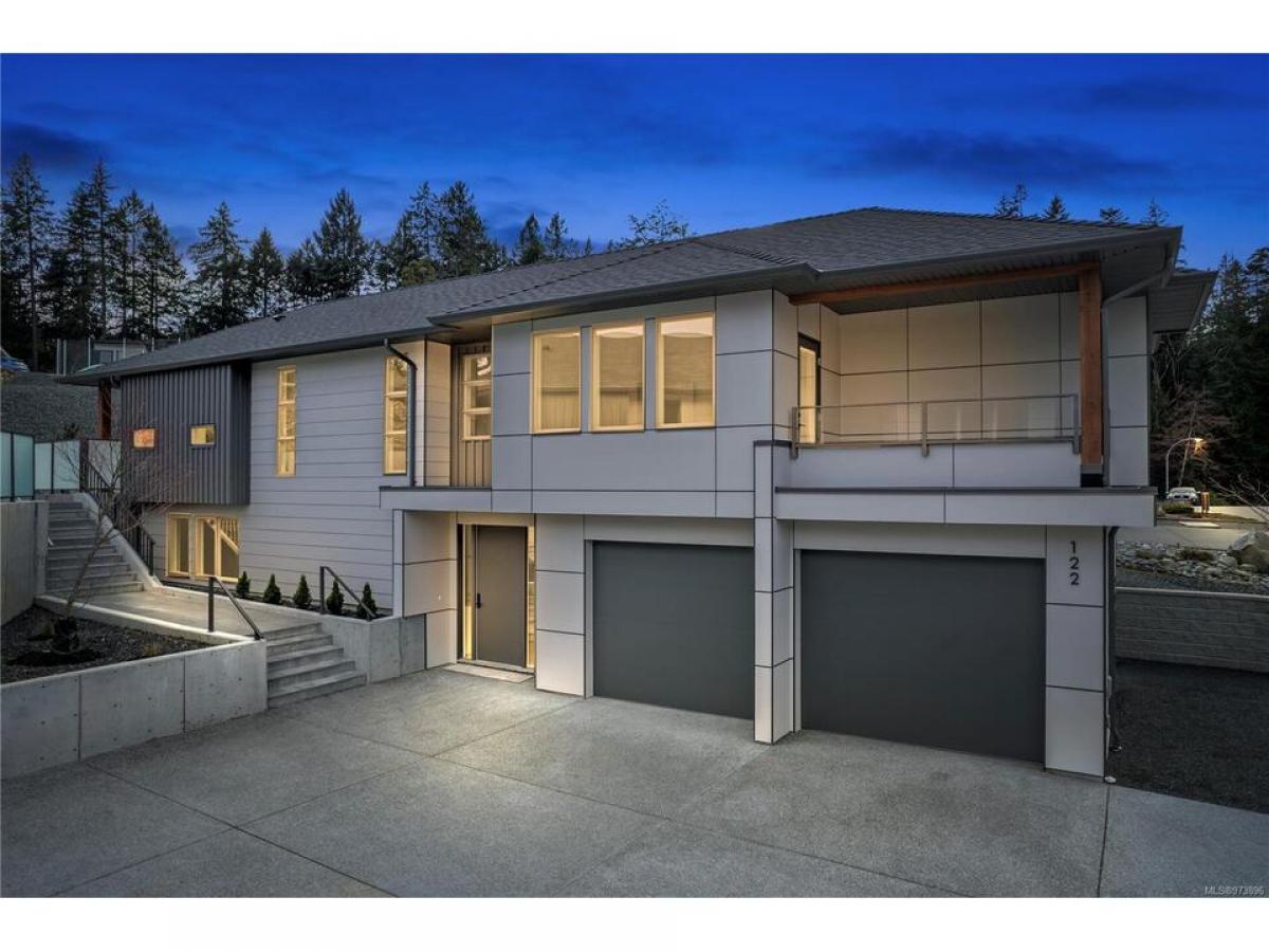 3 bedrooms House in British Columbia, Canada No. 1141