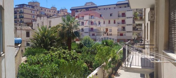 3 bedrooms Apartment in Palermo, Italy No. 346073 22