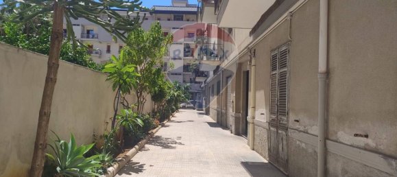 3 bedrooms Apartment in Palermo, Italy No. 346073 28