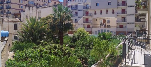 3 bedrooms Apartment in Palermo, Italy No. 346073 13