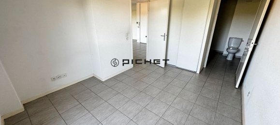 1 bedroom Apartment in Cenon, France No. 338923 9