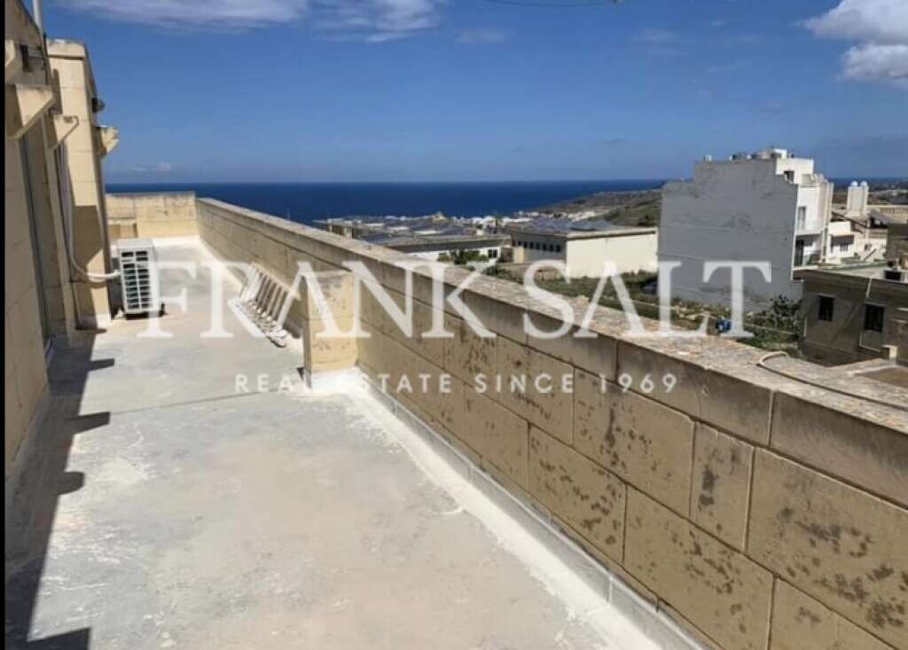 2 bedrooms Penthouse in Zebbug, Malta No. 5429